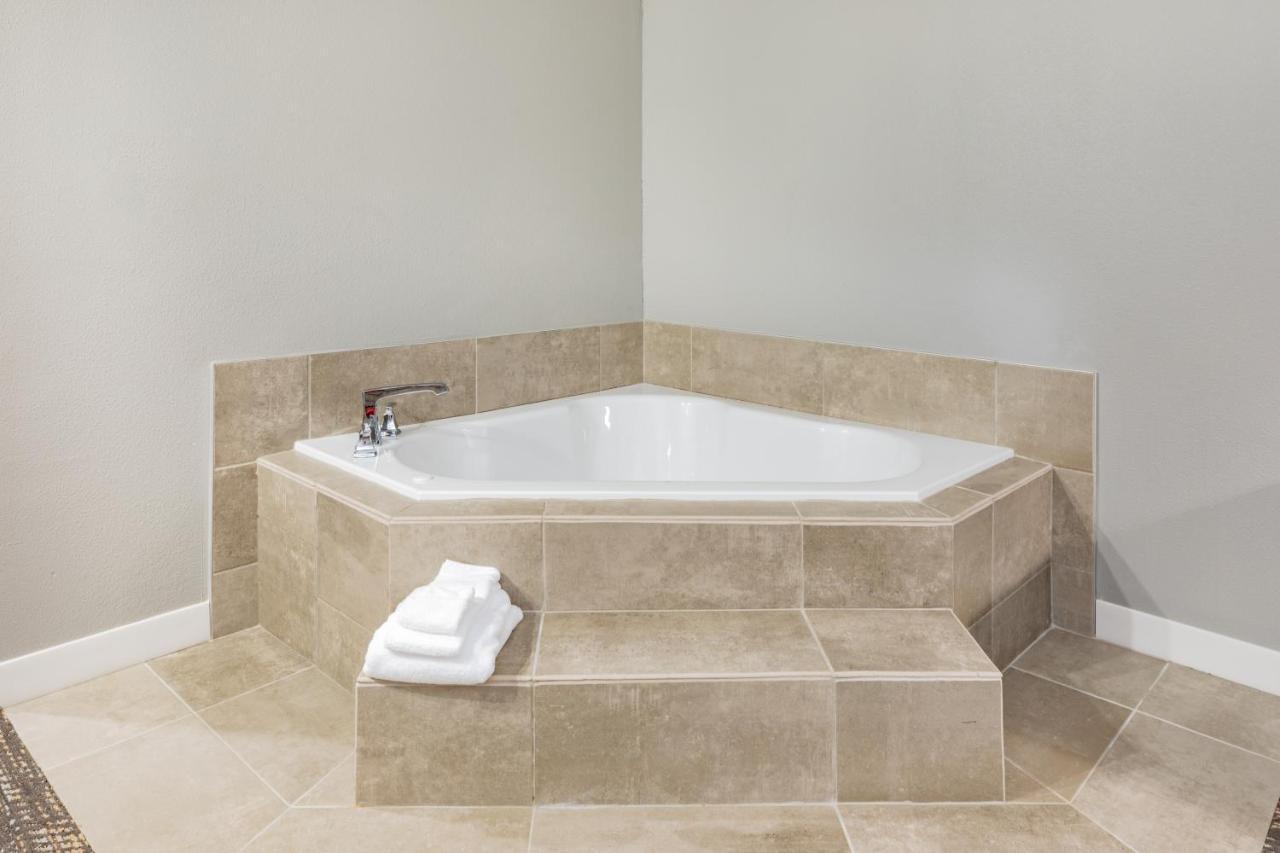 Hawthorn Extended Stay By Wyndham Oklahoma City Airport Buitenkant foto